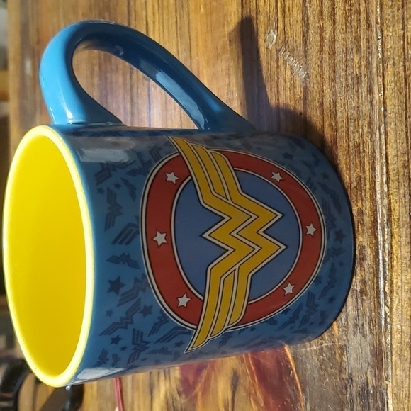 Wonder Woman Coffee Mug - Picture 1 of 5